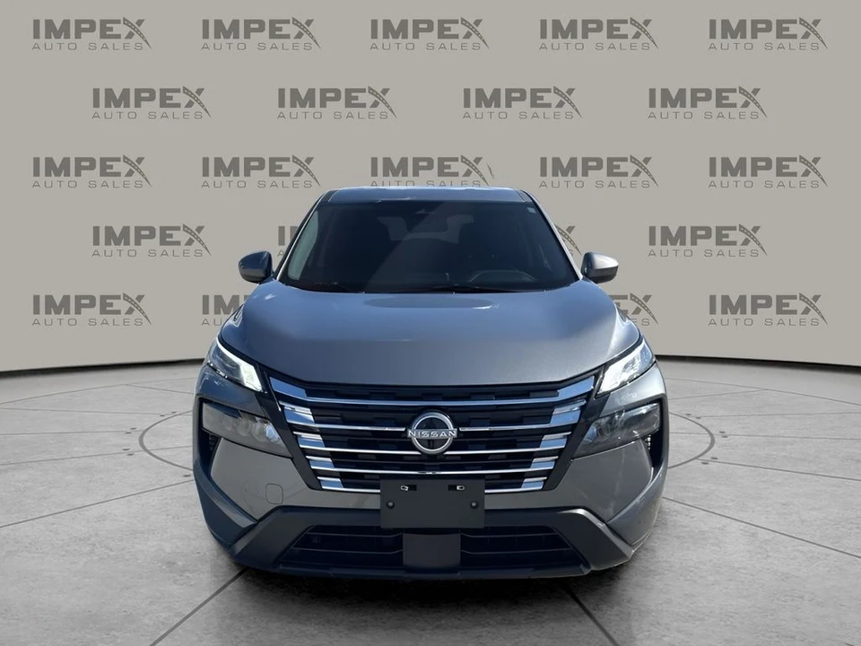 2025 Nissan Rogue - Image 8 of 21