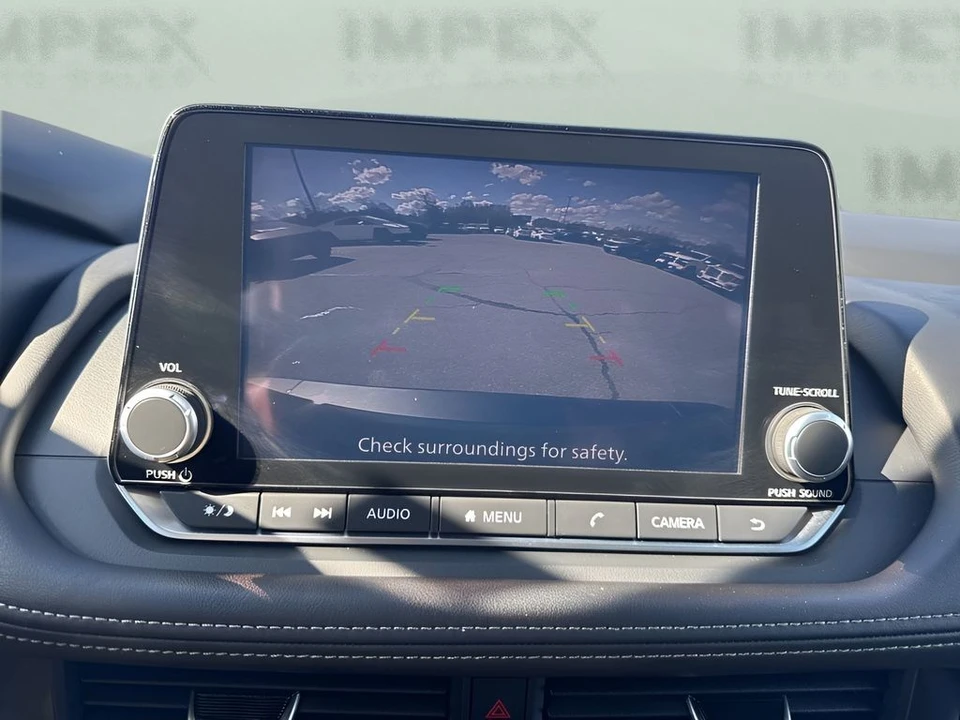 2025 Nissan Rogue - Image 19 of 21