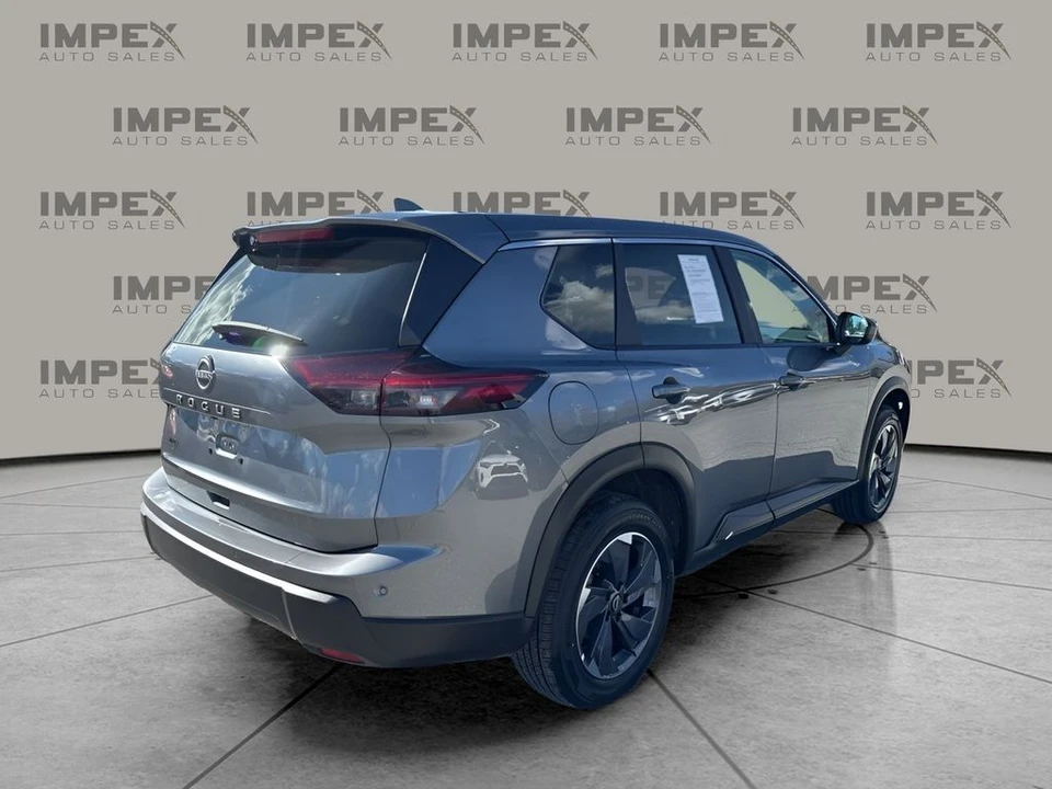 2025 Nissan Rogue - Image 5 of 21