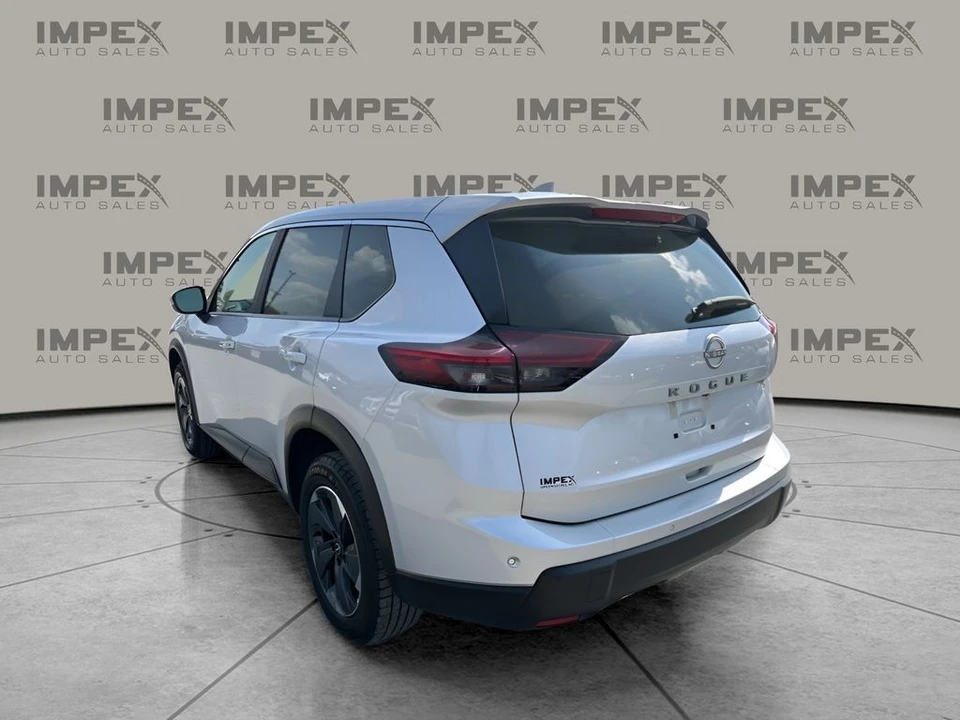 2025 Nissan Rogue - Image 3 of 21