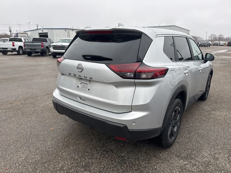 2025 Nissan Rogue - Image 3 of 7