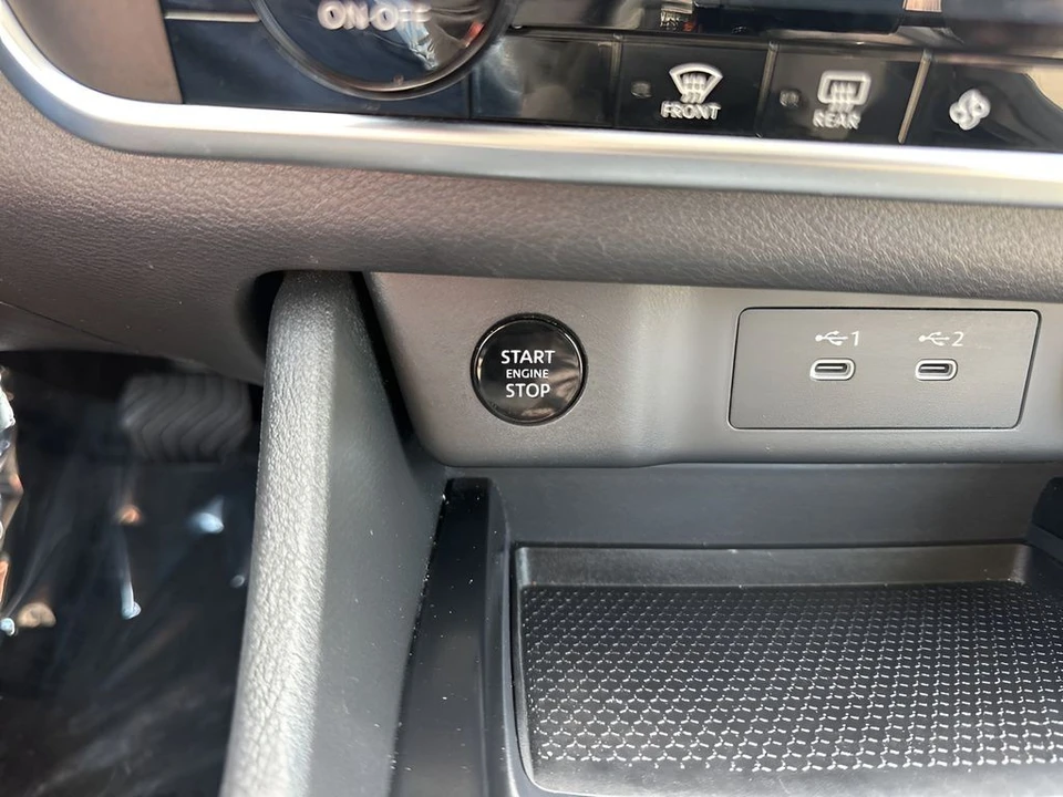2025 Nissan Rogue - Image 21 of 21