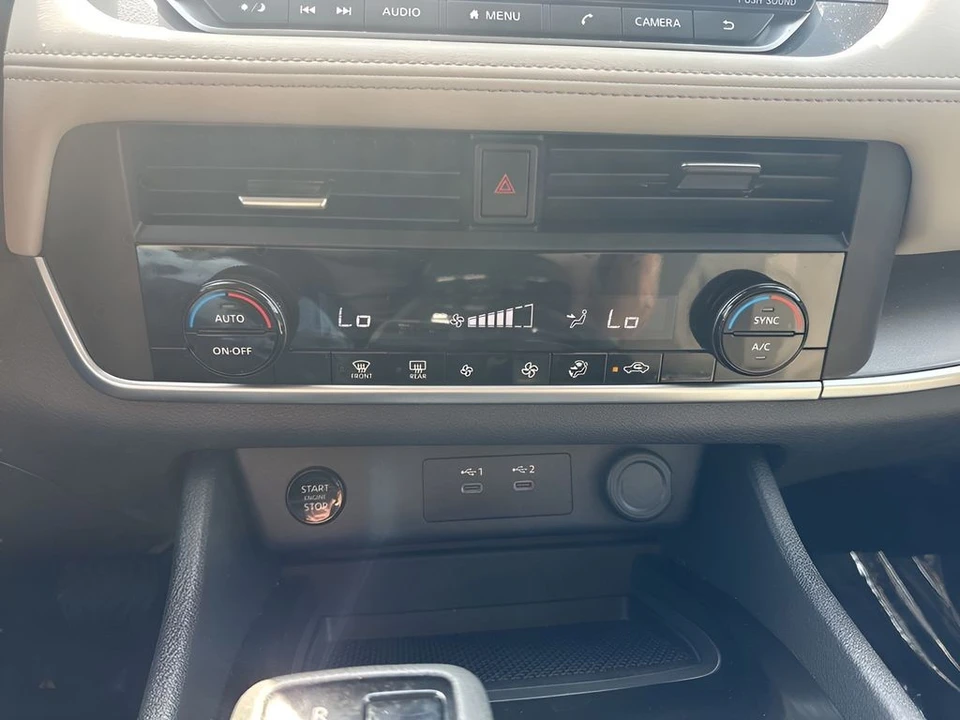 2025 Nissan Rogue - Image 20 of 21