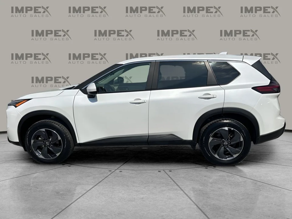 2025 Nissan Rogue - Image 2 of 21