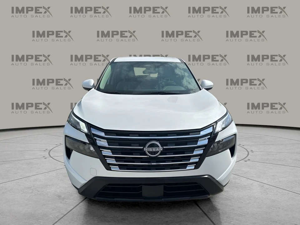 2025 Nissan Rogue - Image 8 of 21