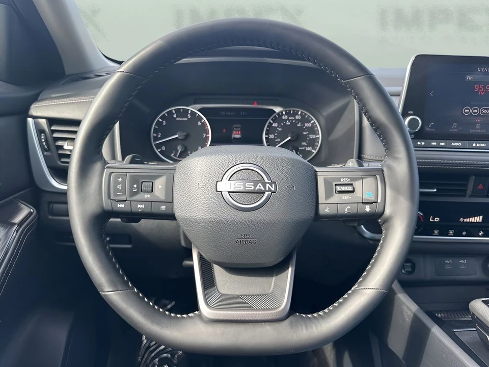 2025 Nissan Rogue - Image 13 of 21