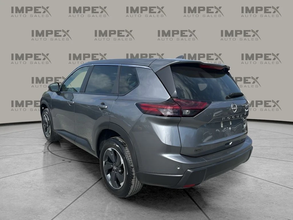2025 Nissan Rogue - Image 3 of 21