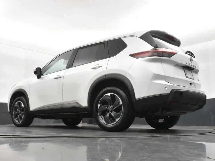 2025 Nissan Rogue - Image 12 of 12