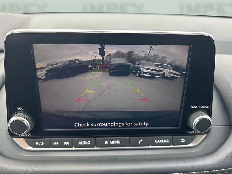 2025 Nissan Rogue - Image 18 of 21