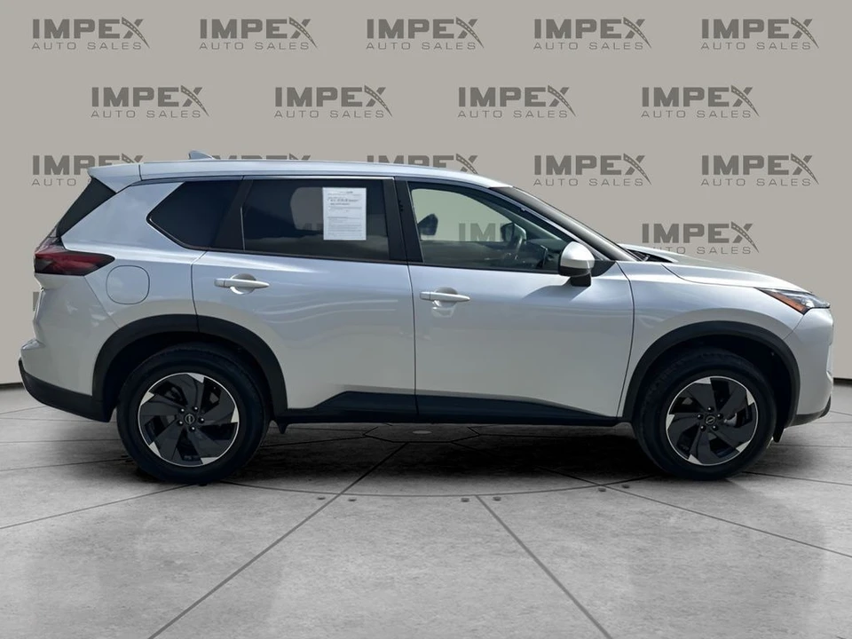 2025 Nissan Rogue - Image 6 of 21