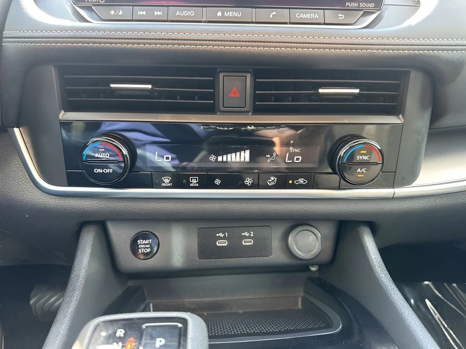 2025 Nissan Rogue - Image 19 of 21