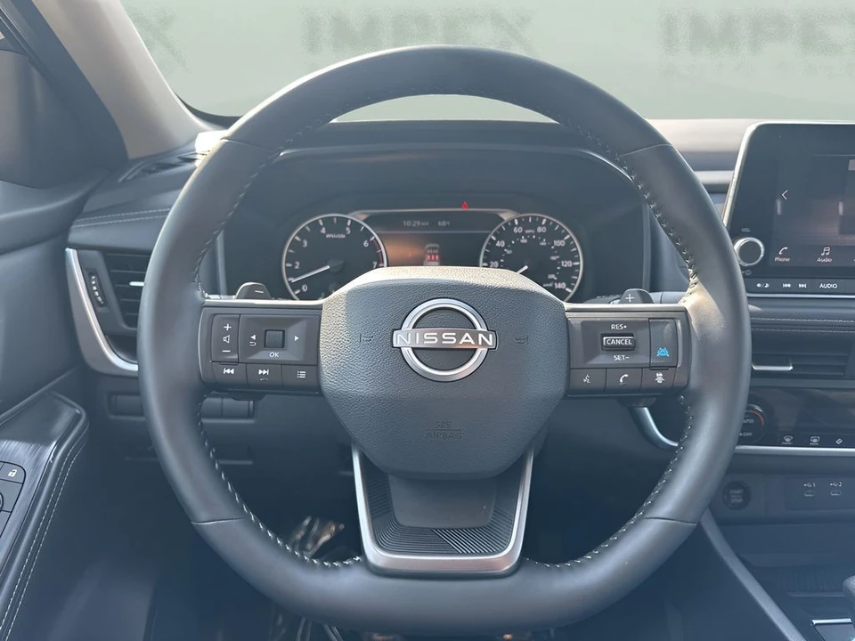 2025 Nissan Rogue - Image 13 of 21