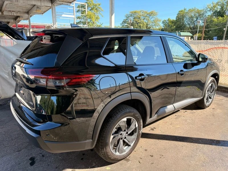 2025 Nissan Rogue - Image 12 of 12