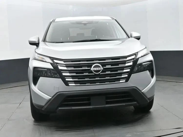 2025 Nissan Rogue - Image 3 of 12