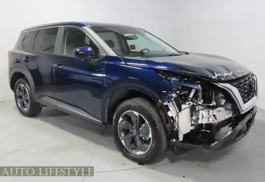 2025 Nissan Rogue - Image 2 of 21