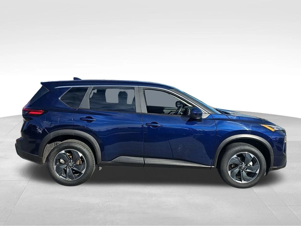 2025 Nissan Rogue - Image 12 of 12