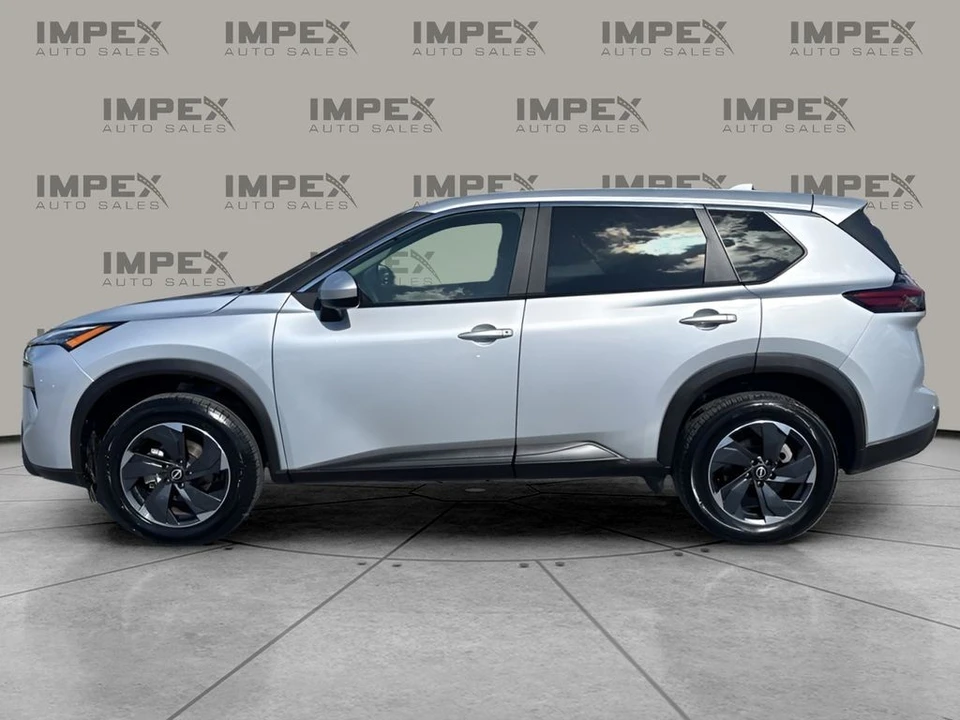 2025 Nissan Rogue - Image 2 of 21