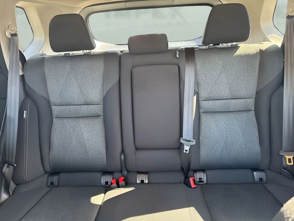 2025 Nissan Rogue - Image 11 of 21