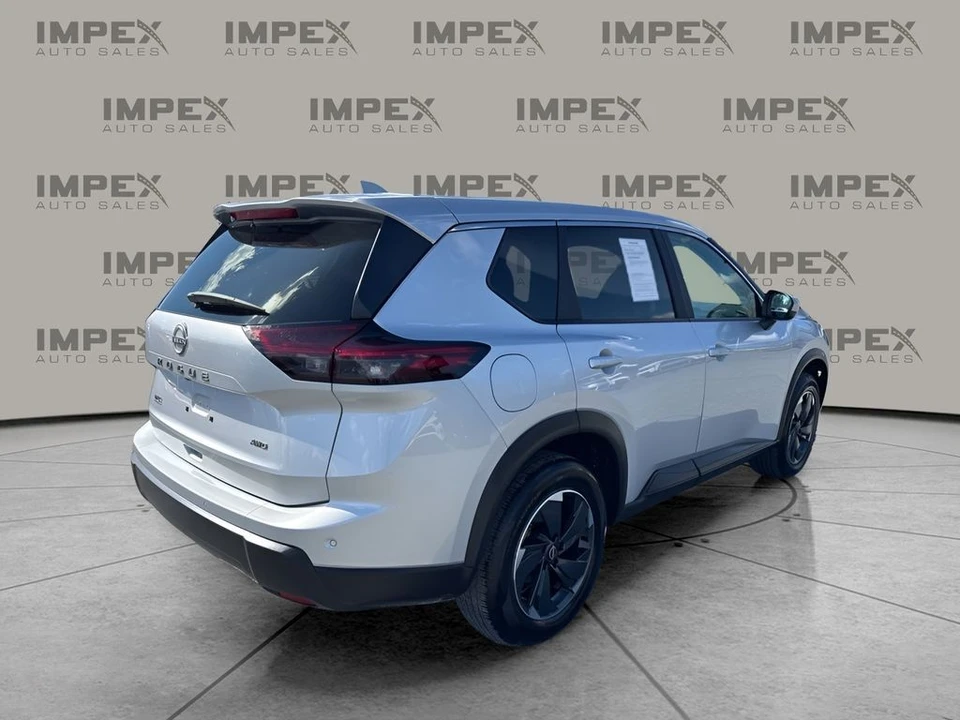 2025 Nissan Rogue - Image 5 of 21