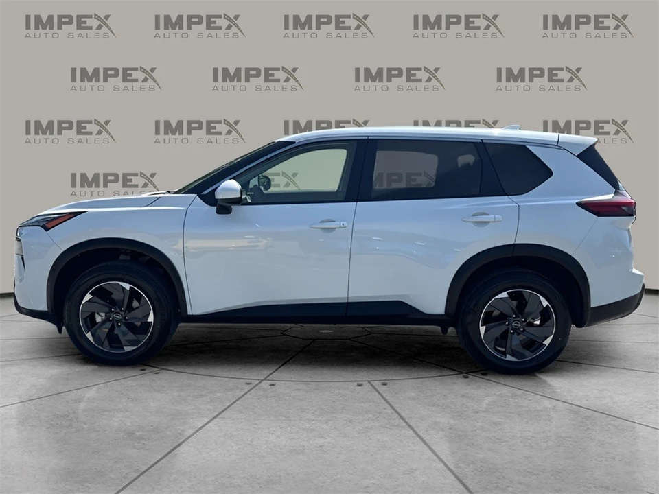 2025 Nissan Rogue - Image 2 of 12