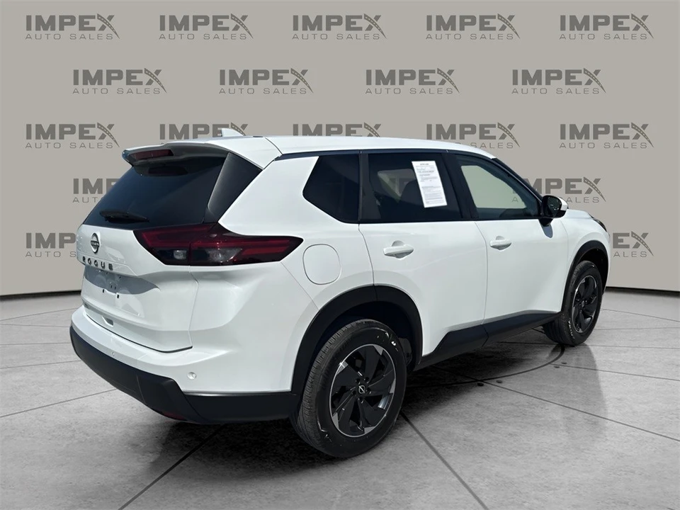 2025 Nissan Rogue - Image 5 of 12