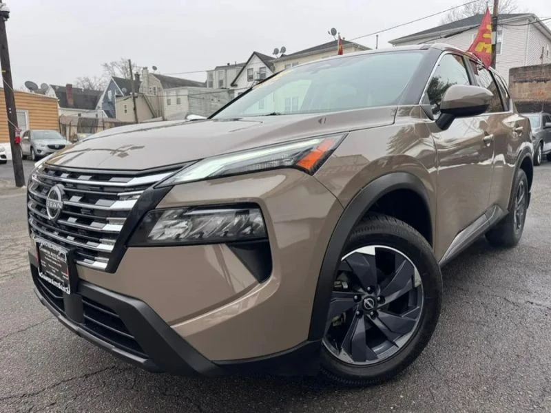 2025 Nissan Rogue - Image 2 of 12