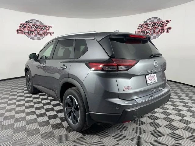 2025 Nissan Rogue - Image 5 of 12