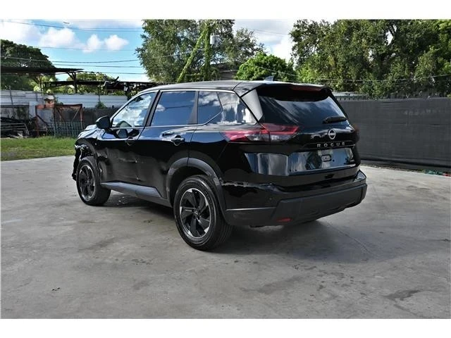 2025 Nissan Rogue - Image 3 of 19