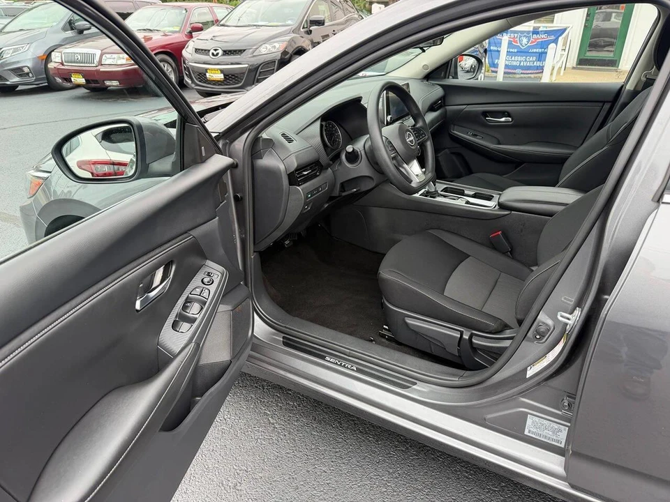 2025 Nissan Sentra 8th Gen - Image 2 of 26