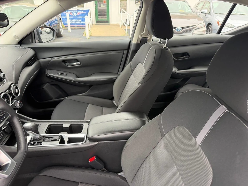 2025 Nissan Sentra 8th Gen - Image 4 of 26