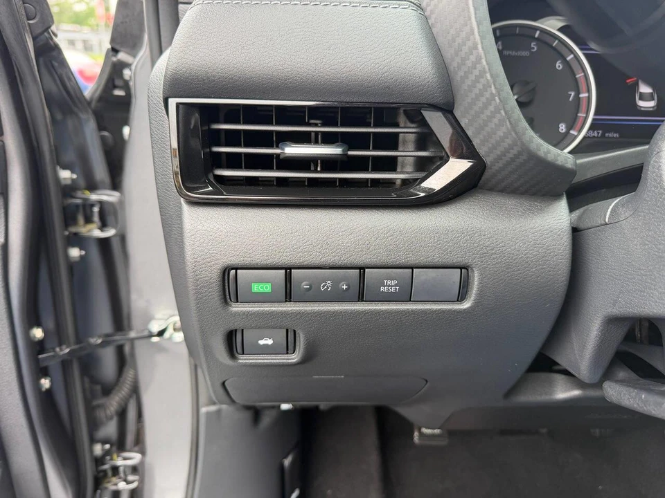 2025 Nissan Sentra 8th Gen - Image 6 of 26
