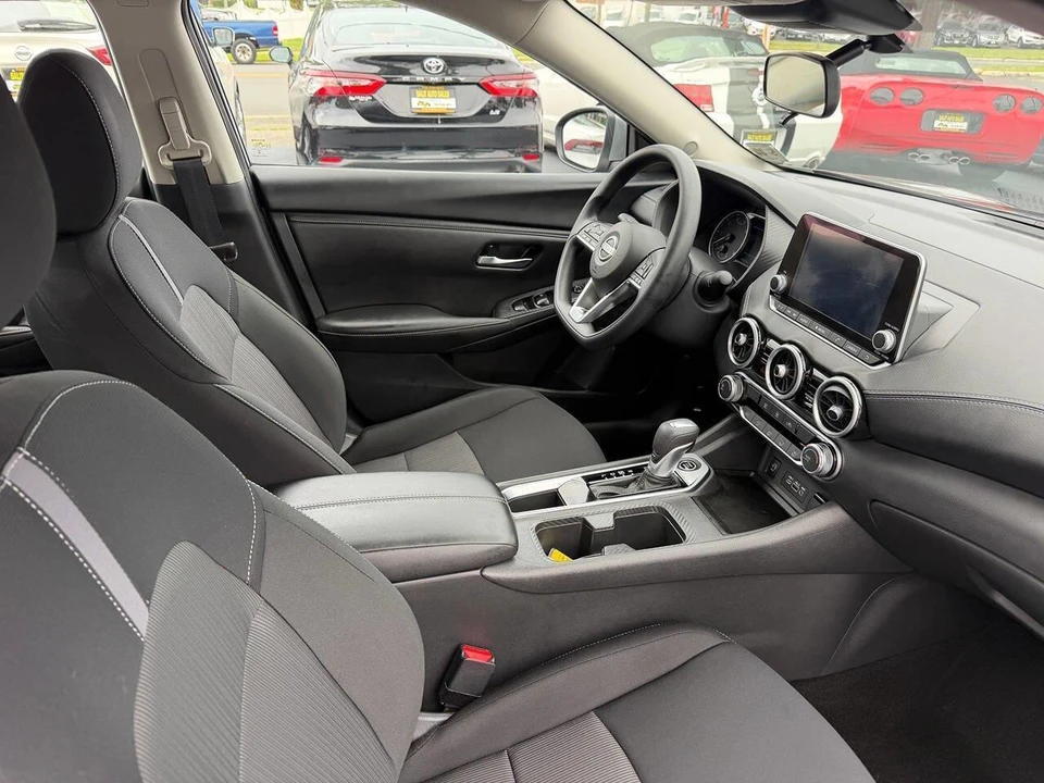 2025 Nissan Sentra 8th Gen - Image 18 of 26