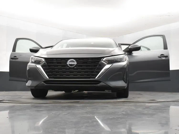 2025 Nissan Sentra 8th Gen - Image 11 of 12
