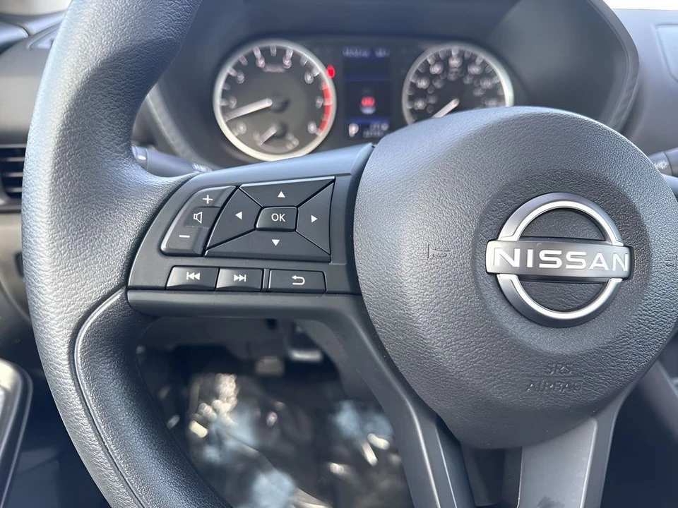 2025 Nissan Sentra 8th Gen - Image 13 of 21