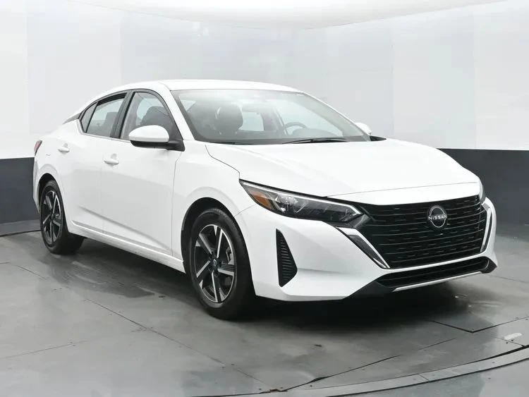 2025 Nissan Sentra 8th Gen - Image 2 of 12
