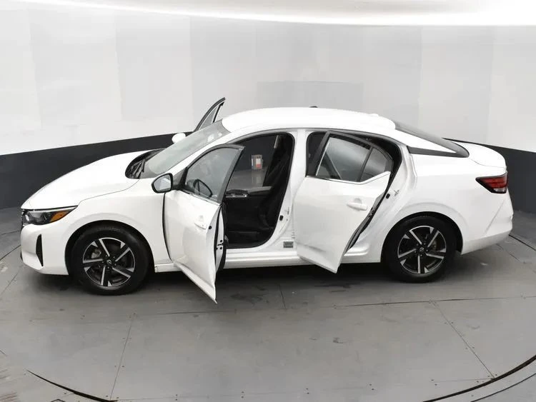 2025 Nissan Sentra 8th Gen - Image 7 of 12