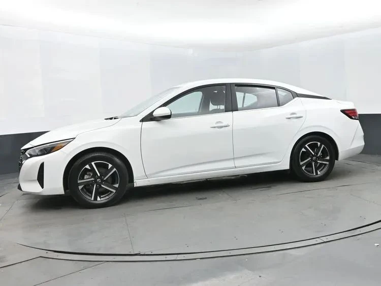 2025 Nissan Sentra 8th Gen - Image 5 of 12