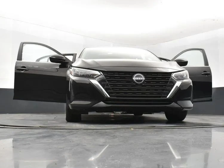 2025 Nissan Sentra 8th Gen - Image 11 of 12