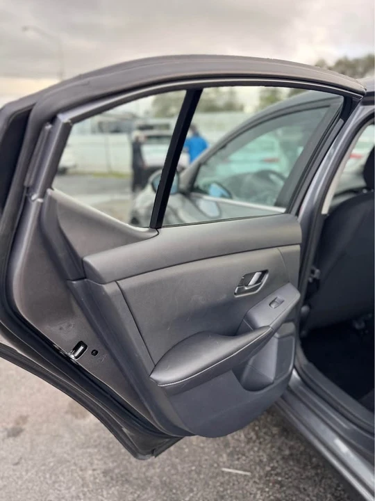 2025 Nissan Sentra 8th Gen - Image 13 of 16