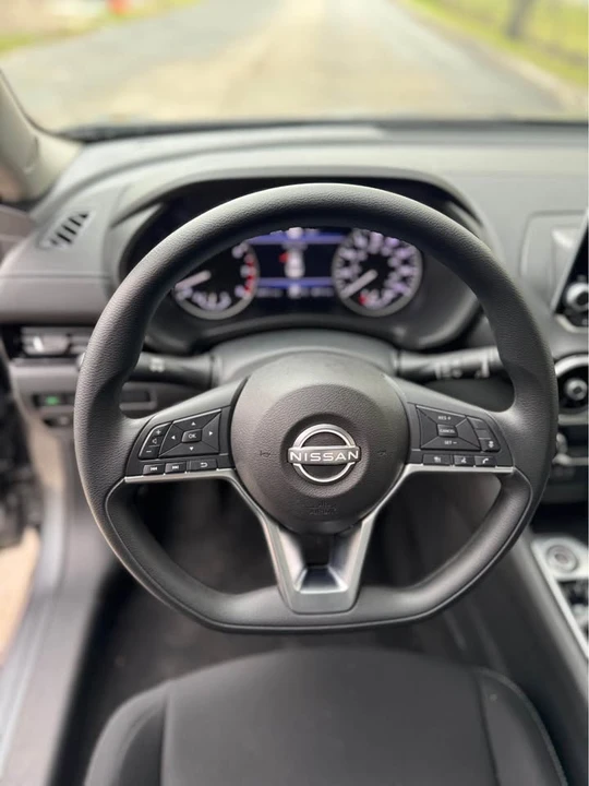 2025 Nissan Sentra 8th Gen - Image 9 of 16