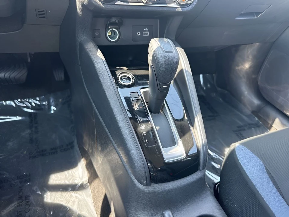 2025 Nissan Versa - Image 15 of 21