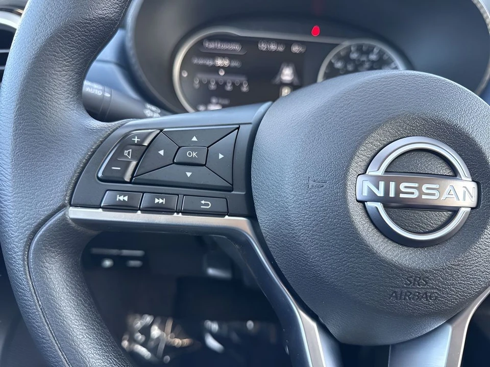 2025 Nissan Versa - Image 13 of 21