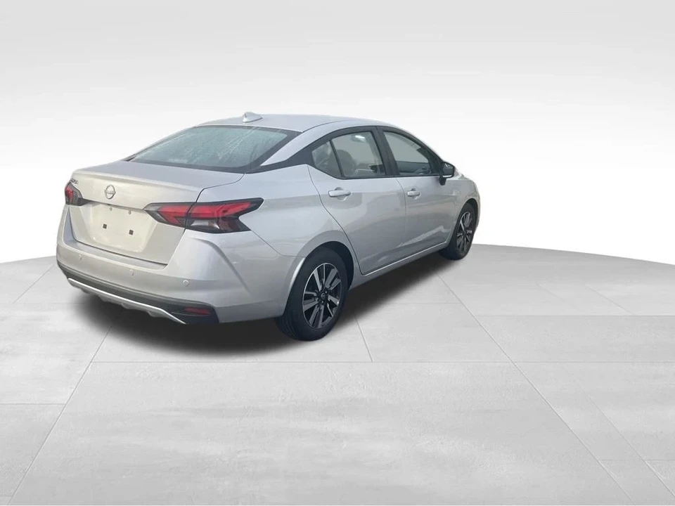 2025 Nissan Versa - Image 5 of 12