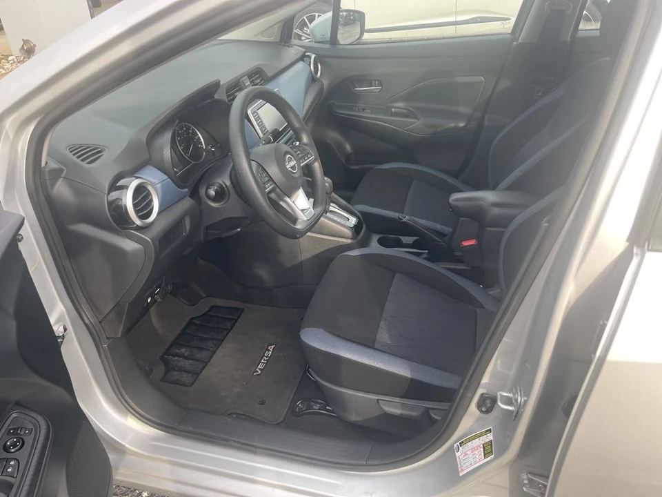 2025 Nissan Versa - Image 10 of 12
