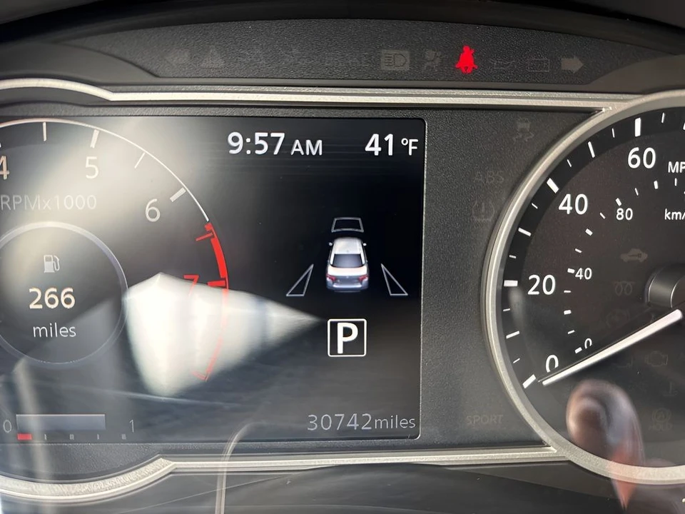 2025 Nissan Versa - Image 21 of 21