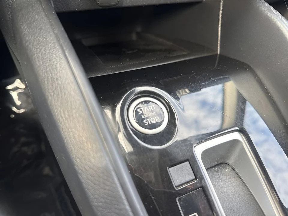 2025 Nissan Versa - Image 19 of 21