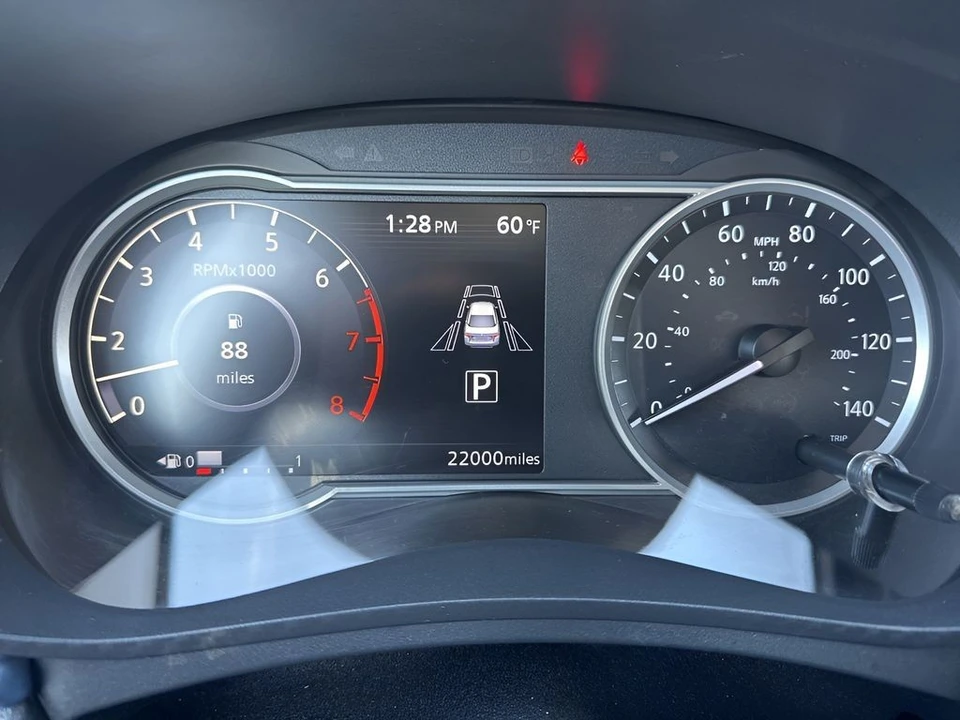 2025 Nissan Versa - Image 20 of 21