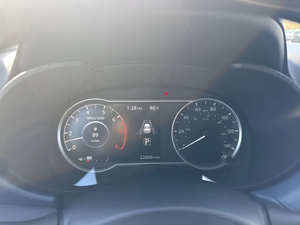 2025 Nissan Versa - Image 19 of 21