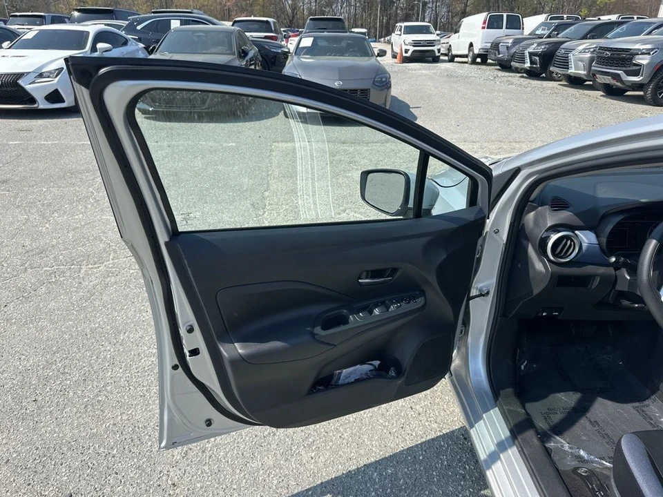 2025 Nissan Versa - Image 20 of 21