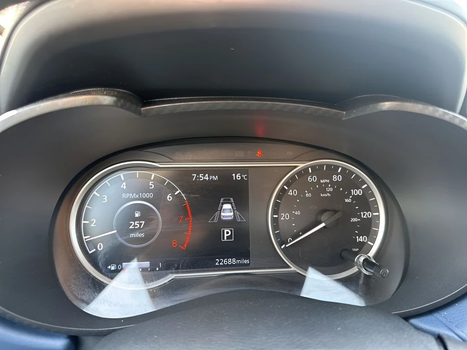 2025 Nissan Versa - Image 18 of 21